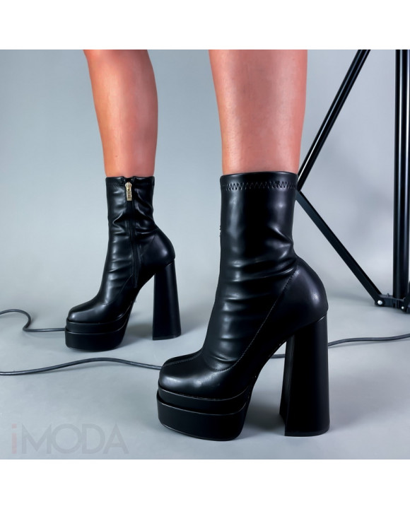 Čierne kotníkové čižmy-289764-20