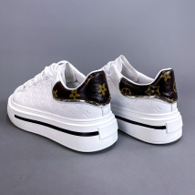 Biele štýlové tenisky s potlačou-260331-026