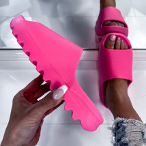 Ružové šľapky-285808-02