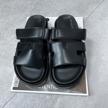 Čierne šľapky-305546-01