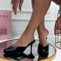 Čierne šľapky na opätku-326943-02