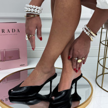 Čierne šľapky na opätku-326943-02