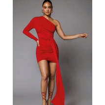 Červené šaty luxus-296342-01