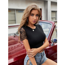 Čierny čipkovaný top s holým chrbtom-284543-04