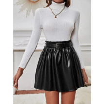 Čierna koženková sukňa s opaskom-281442-01