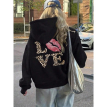Čierna mikina s kapucňou LOVE-310958-011
