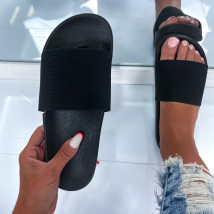 Čierne šľapky-286359-02