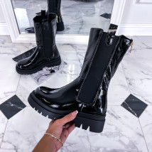 Čierne lakované nízke čižmy-251811-042