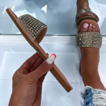 Svetlohnedé šĺapky s kamienkami-286472-02