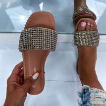 Svetlohnedé šĺapky s kamienkami-286472-02