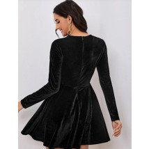 Čierne zamatové šaty-296862-03