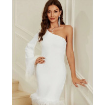 Biele asymetrické šaty s kožušinkou-297517-04