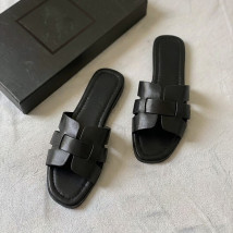 Čierne šľapky-326441-05