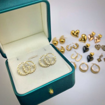 Pozlátené napichovacie náušnice s perličkami-299153-04