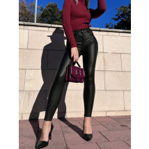 Čierne elastické koženkové nohavice PUSH UP-312085-05