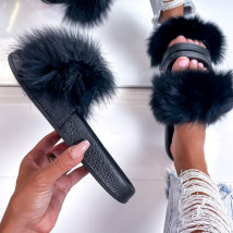 Čierne šľapky s pravou kožušinou-284169-03