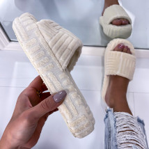 Svetlobéžové šľapky-262702-04