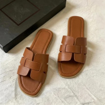 Hnedé šľapky-326448-07