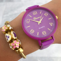 Dámske fialové hodinky