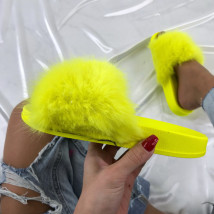 Dámske žlté šľapky s kožušinkou-198554-01