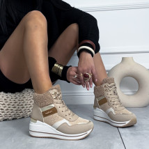 Zateplené tenisky na platforme-324021-01