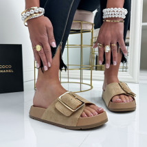 Béžové šľapky so zlatou prackou-327145-01