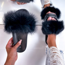 Čierne šľapky s pravou kožušinou-284169-03