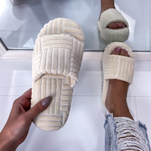 Svetlobéžové šľapky-262702-04