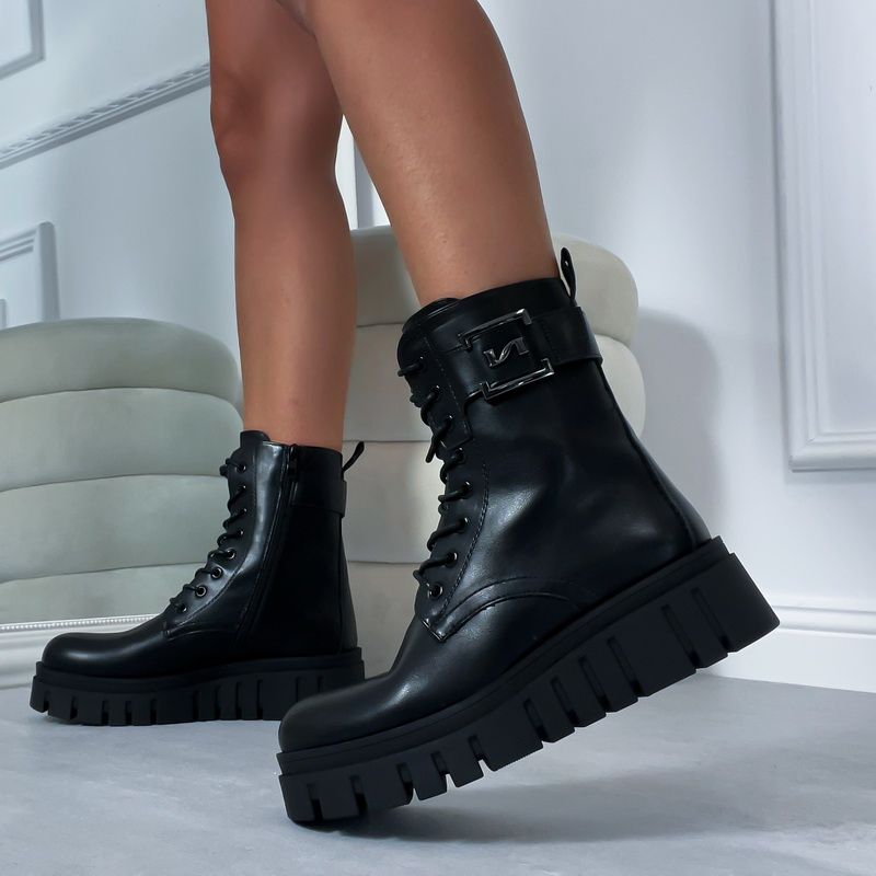 Čierne nízke čižmy