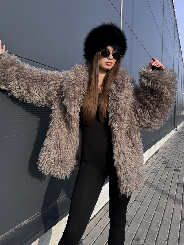 Hnedý  kožušinový kabát