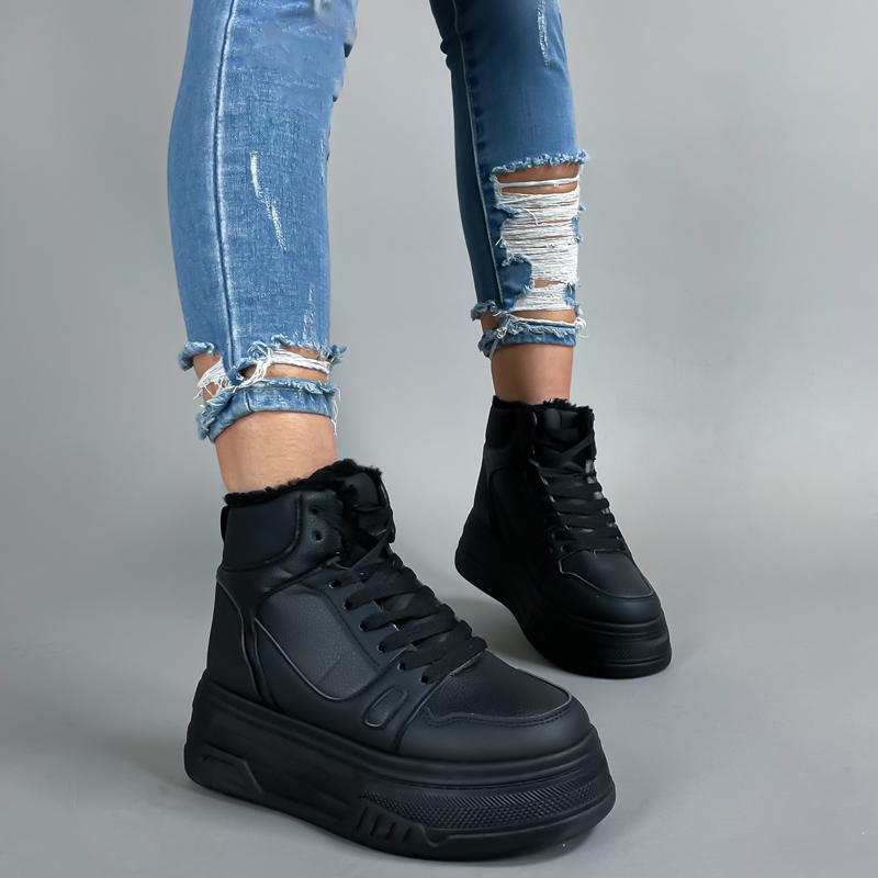 Čierne členkové zateplené tenisky