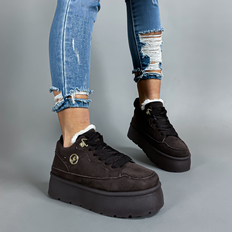 Čokoládové  zateplené tenisky