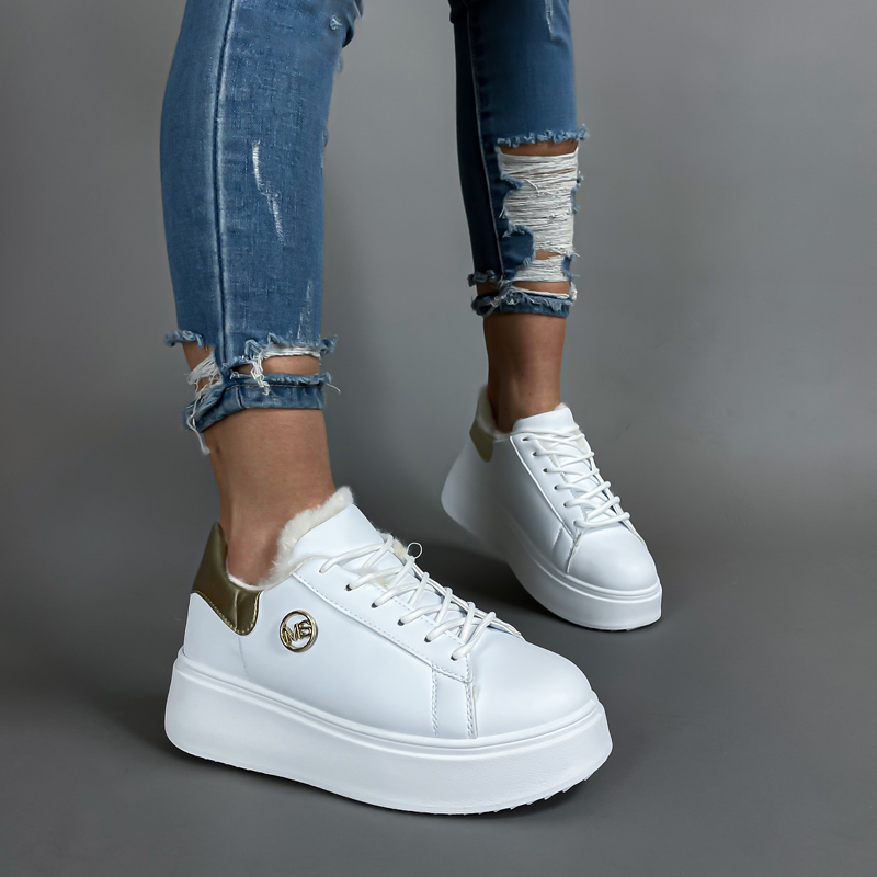 Biele  zateplené tenisky