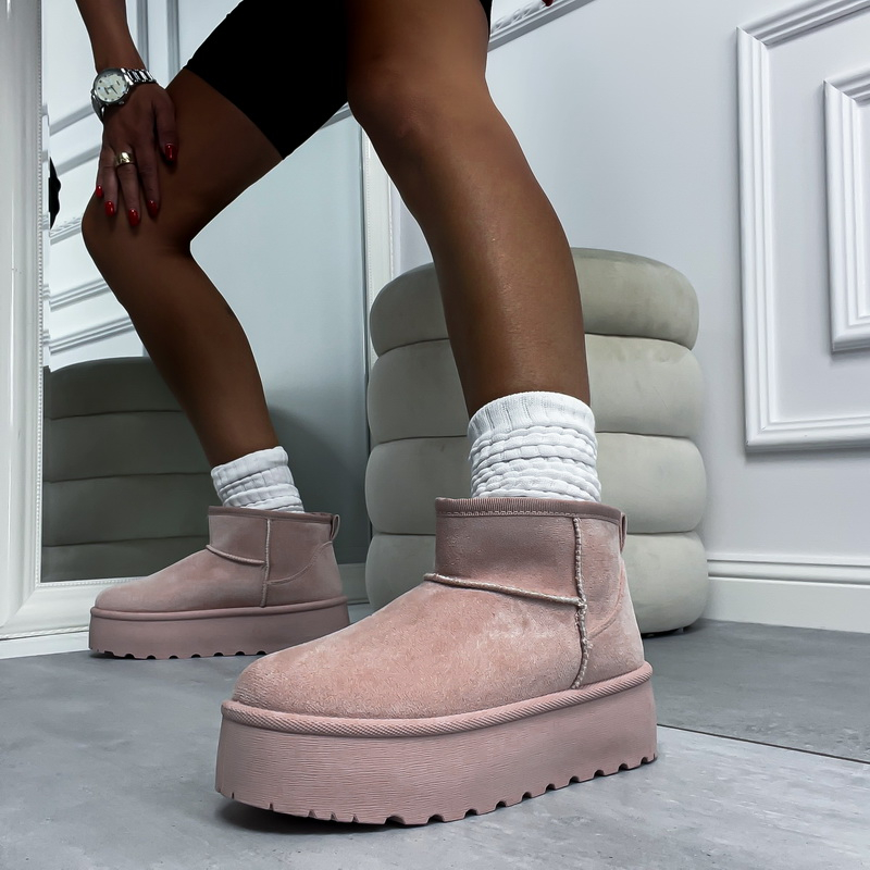 Svetloružové  snehule