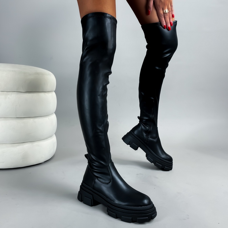 Čierne vysoké  čižmy