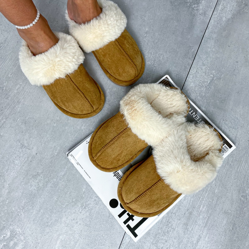 Camelové kožušinové šľapky