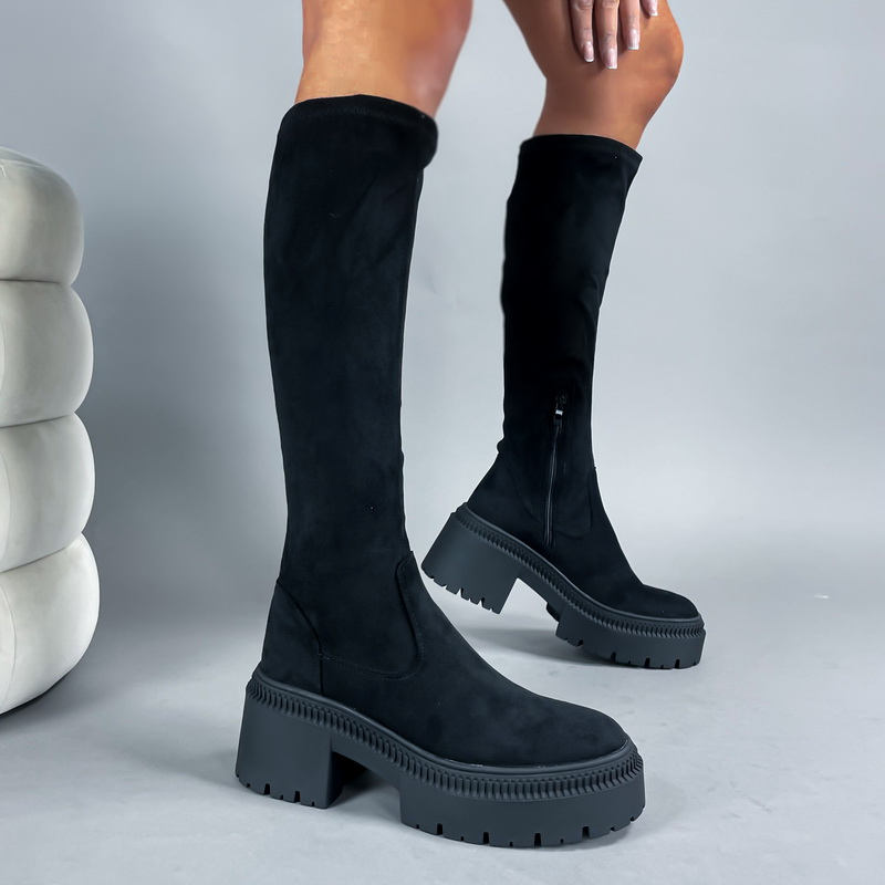 Čierne semišové  vysoké čižmy
