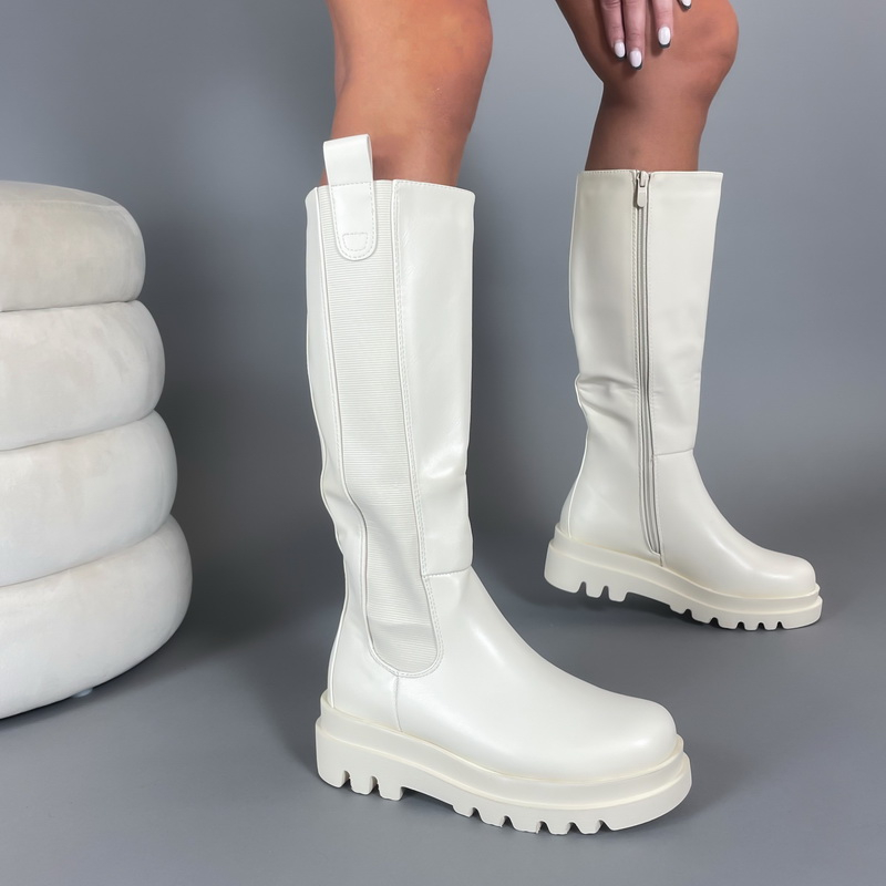 Béžové vysoké čižmy