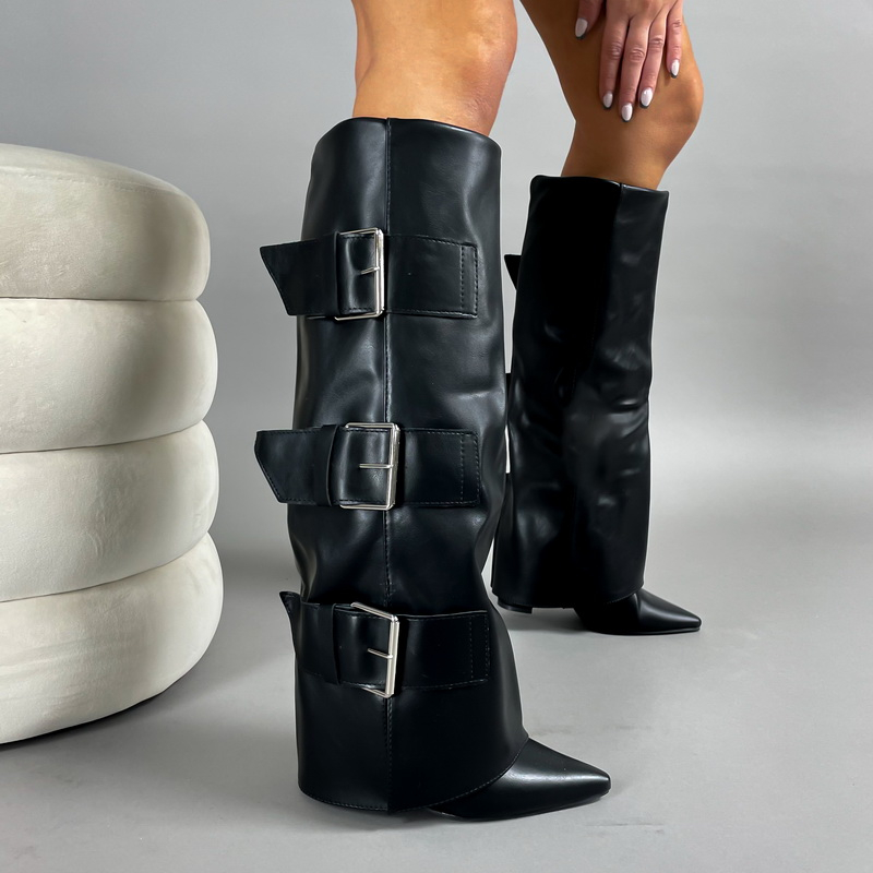 Čierne vysoké  čižmy