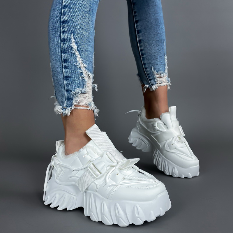 Biele zateplené tenisky