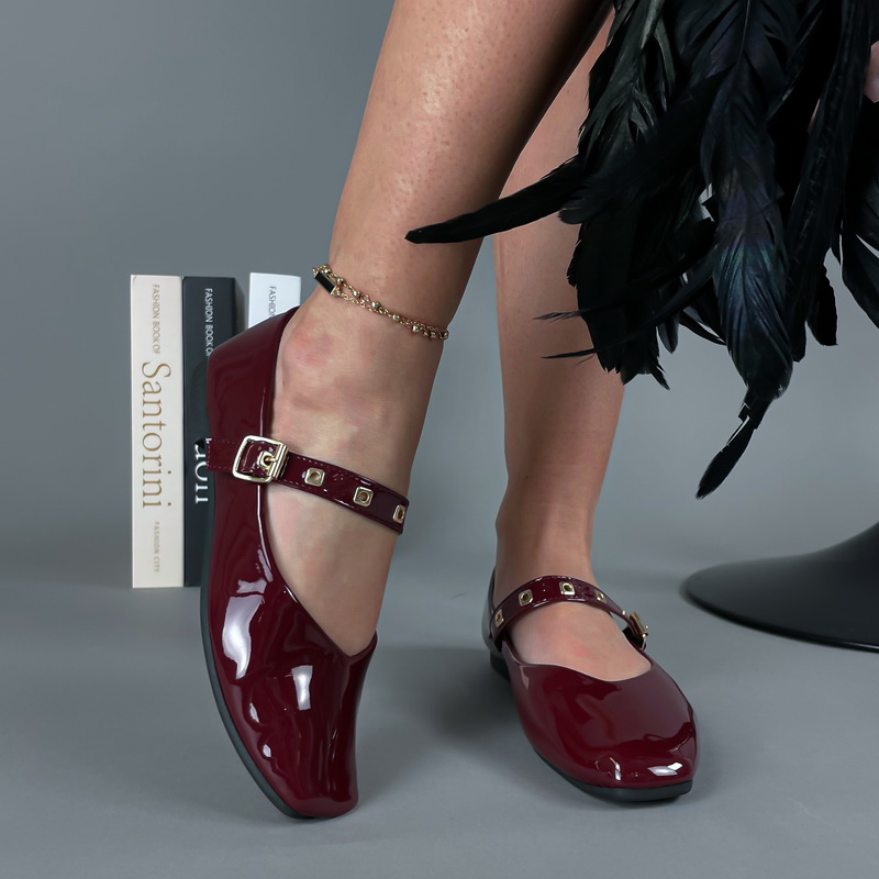 Vínové lakované  balerínky