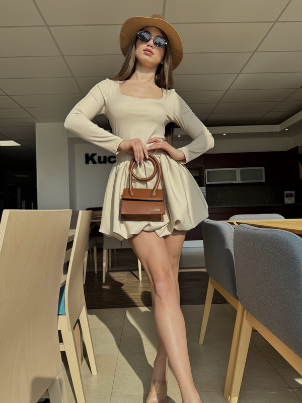 Béžové  PUFFY šaty