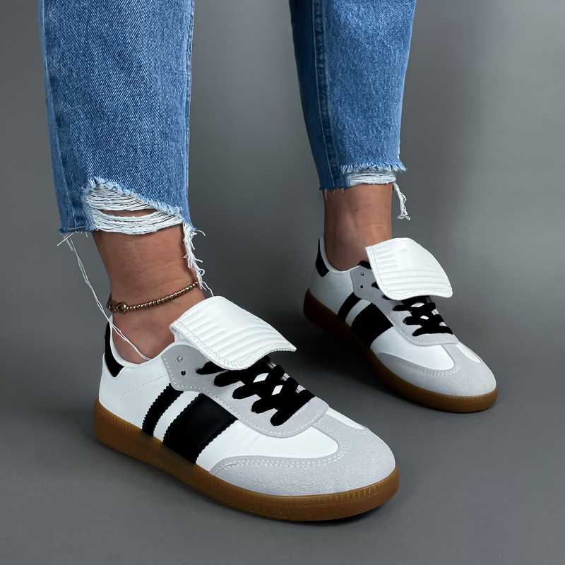 Bielo-čierne tenisky