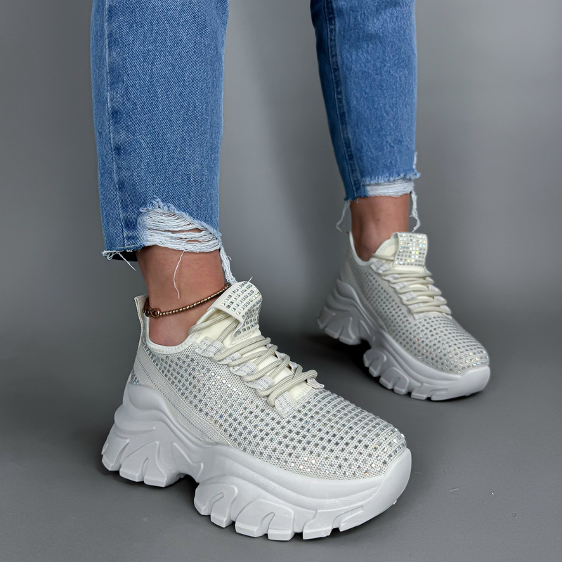 Béžové  tenisky s kamienkami