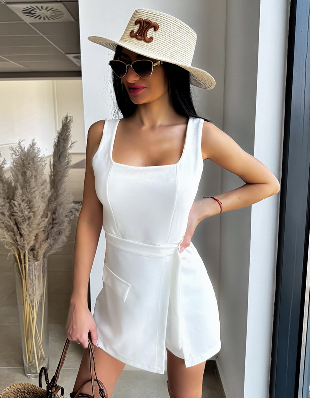 Biely krátky overal