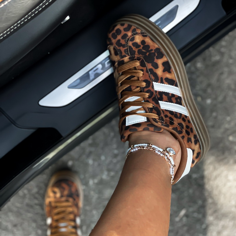 Hnedé tenisky s leopardím vzorom