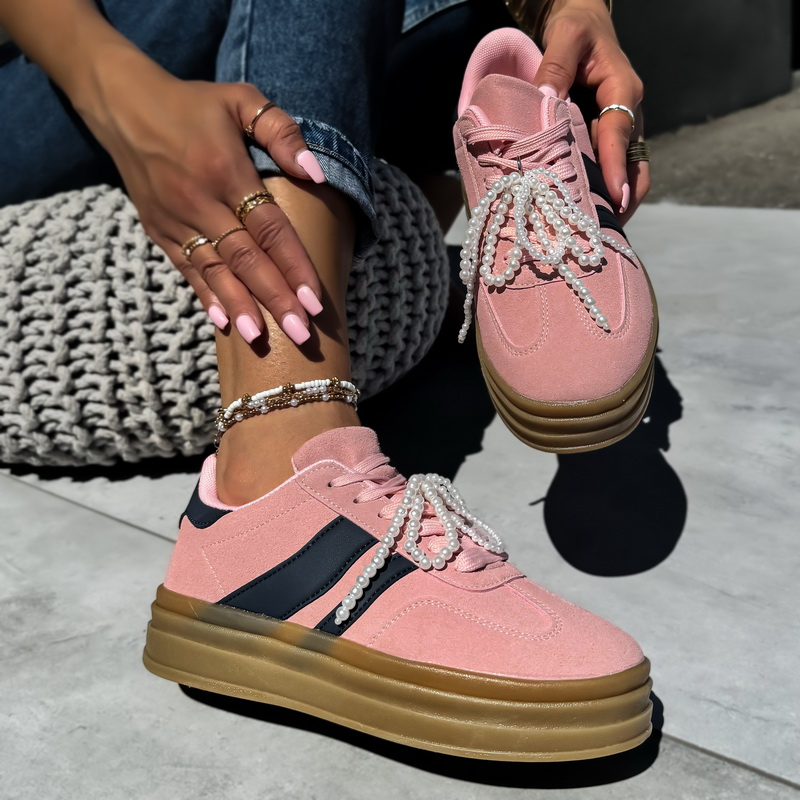 Ružové tenisky s perličkami