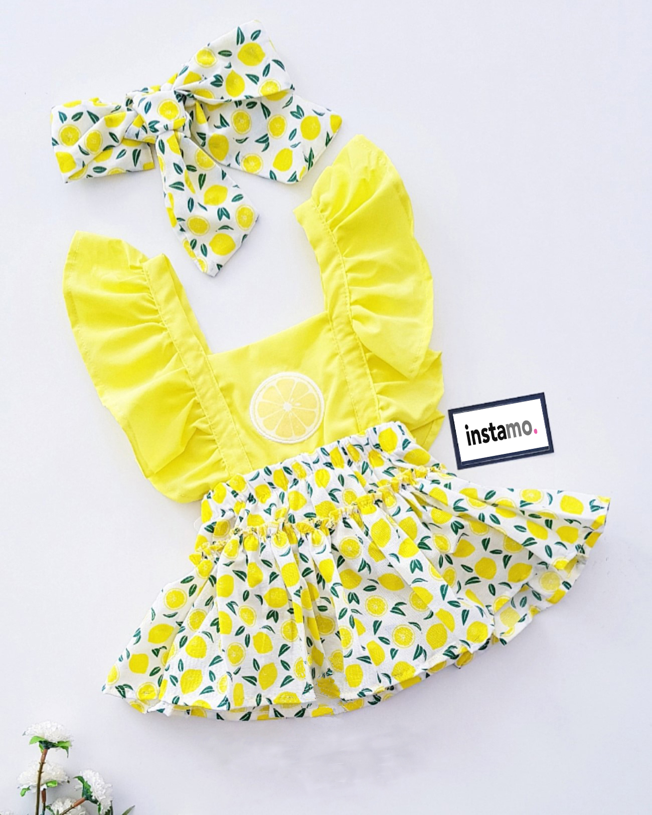 Žltý letný overal s čelenkou