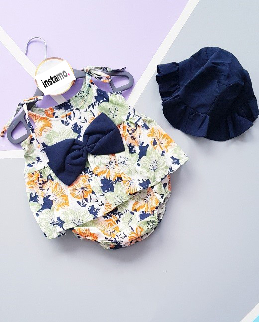 Kvetovaný dvojdielny overal s klobúčikom