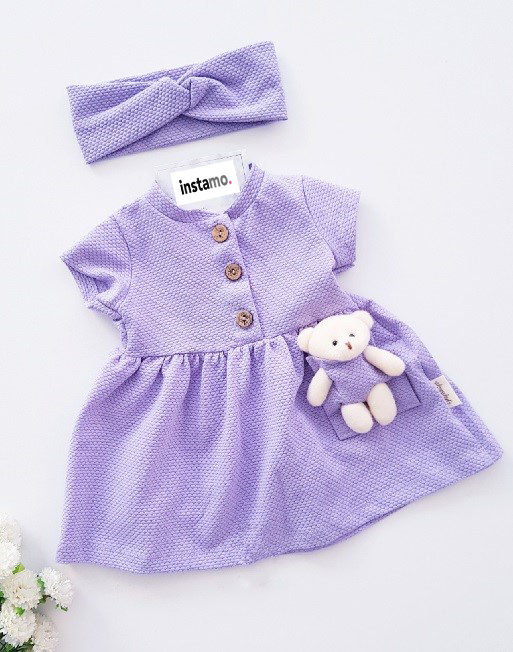 Fialové letné šaty s medvedíkom a čelenkou